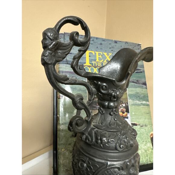 Vintage Metal Repousse French Victorian Cherub Pitcher Ewer Urn Decor - Picture 8 of 9